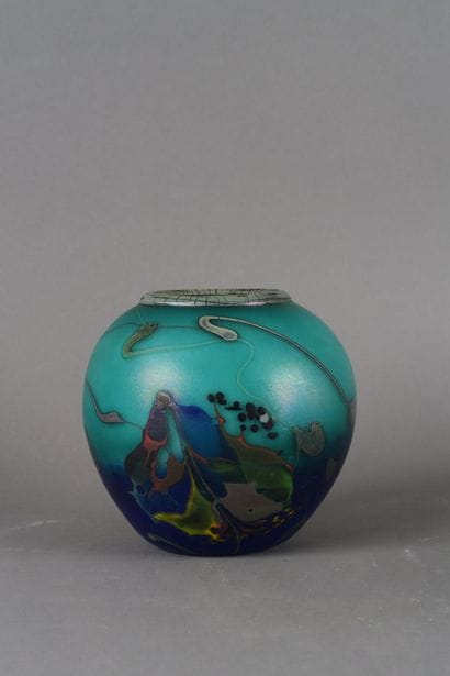 Pascal Guyot à Biot
Vase boule en verre multicouche;...