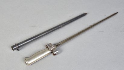 FRANCE 
Lebel 1886 bayonet/short
Steel handle,...