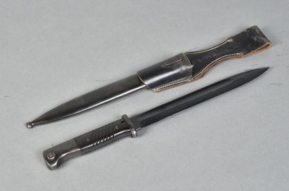 GERMANY
Bayonet K98 
Bakelite handle, bronzed...