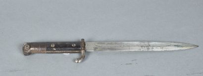 GERMANY
WWI parade bayonet
Riveted wooden...