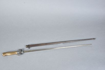 FRANCE
Bayonet Lebel 86
Brass handle, no...