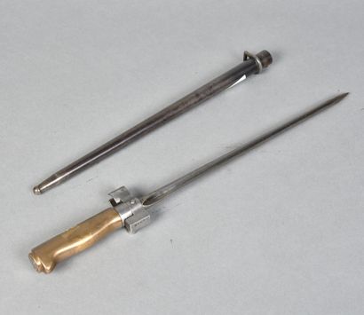 FRANCE 
Lebel 1886 bayonet/short
Brass handle,...