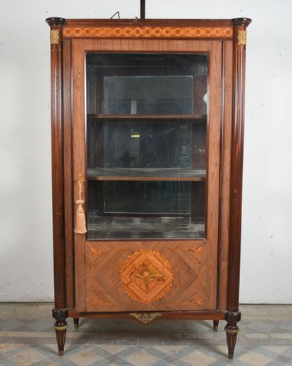 Vitrine rectangulaire en bois vernis, montant...