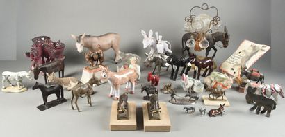 Collection d'ânes en céramique, métal et...