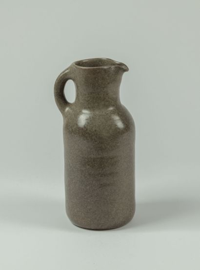 Max IDLAS (1932 - 2020)
Work from the 1970s
Pitcher
Grey...