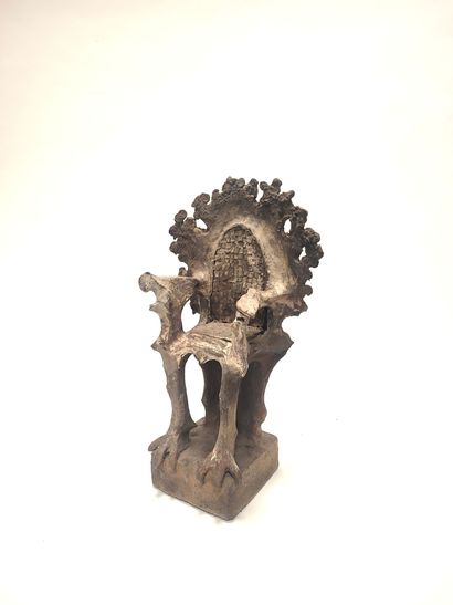 Claude GAGET (born 1948)
La Borne
Large throne
Structure...