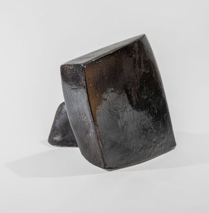 Tim ORR (born 1940)
Work from the 1980s
Sculpture
Ceramic
Signed
H....