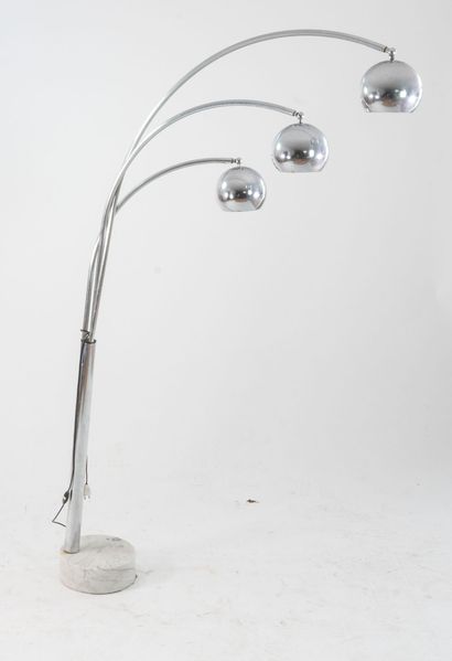 FRENCH work from the 1970s
Floor lamp
Round...
