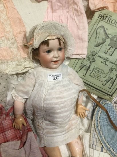 « 23 S.F.B.J 236 PARIS 6 » charmant bébé...