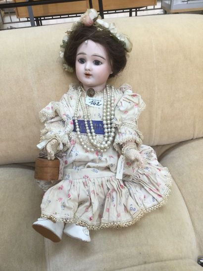 « EDEN BEBE PARIS 8 » tête biscuit teint...