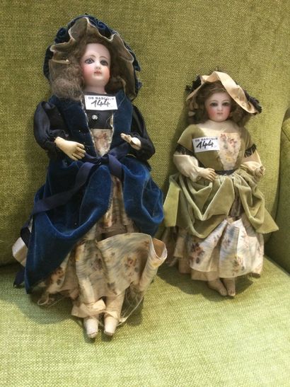 Deux ravissantes poupées parisiennes tête...