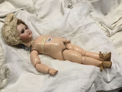 « DEP 10 » poupée tête biscuit avec tampon...