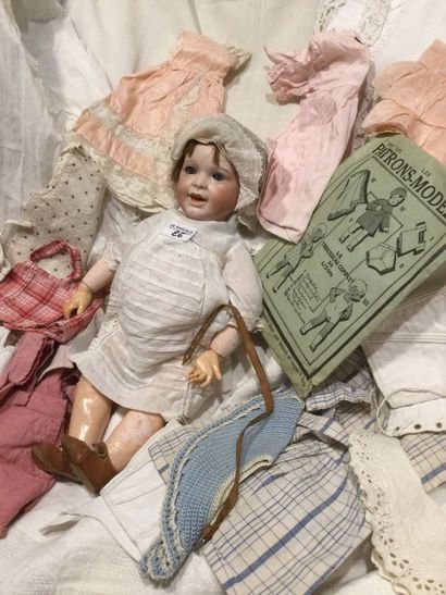 « 23 S.F.B.J 236 PARIS 6 » charmant bébé...