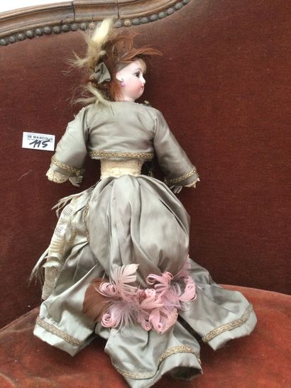 Belle poupée parisienne tête biscuit numérotée...