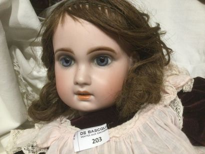 « 1907 11 » beau bébé Jumeau 1907, tête biscuit...