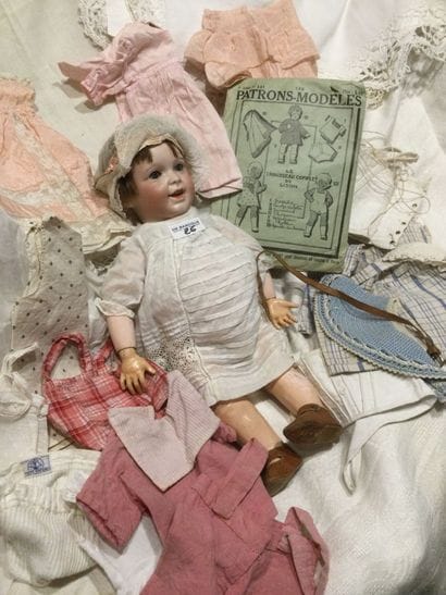 « 23 S.F.B.J 236 PARIS 6 » charmant bébé...