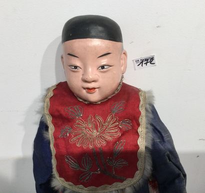Belle poupée chinoise garçon tête et mains...