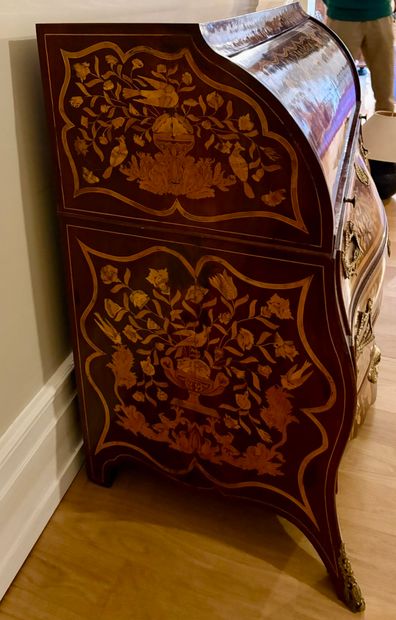 SCRIBANNE COMMODE with front and sides in...