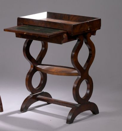 SMALL WORKING TABLE in flamed mahogany with...