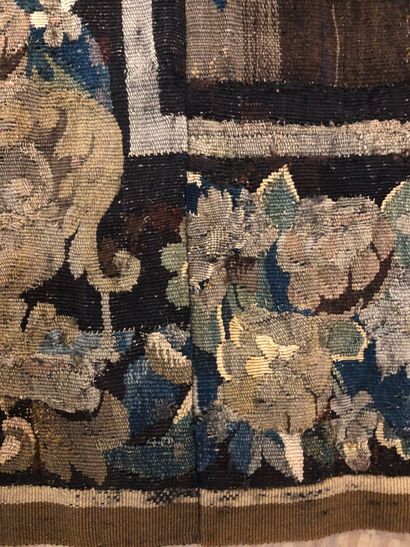 Wool and silk tapestry decorated with Olympian...