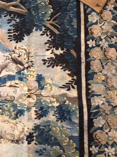 Wool and silk tapestry decorated with Olympian...