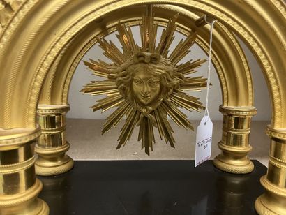 Gilt bronze skeleton PORTICAL HANGER adorned...