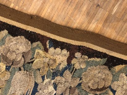 Wool and silk tapestry decorated with Olympian...