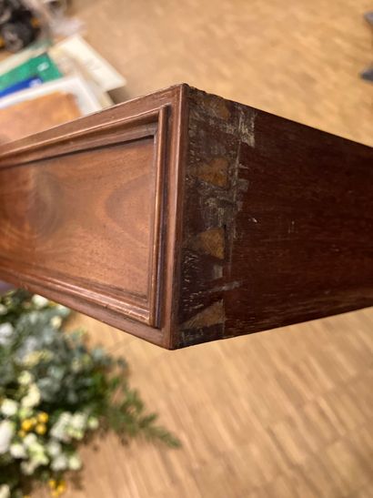IMPORTANT CYLINDER DESKTOP in mahogany opening...