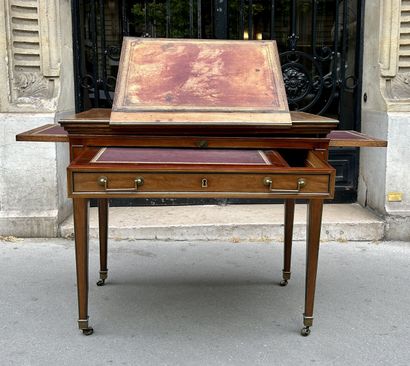ARCHITECT'S TABLE 