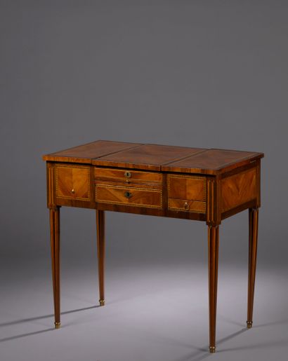 COIFFEUSE in butterfly-winged rosewood, amaranth...