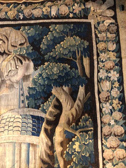 Wool and silk tapestry decorated with Olympian...