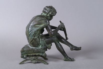 École du XXe siècle 
Jeune homme au aulos...