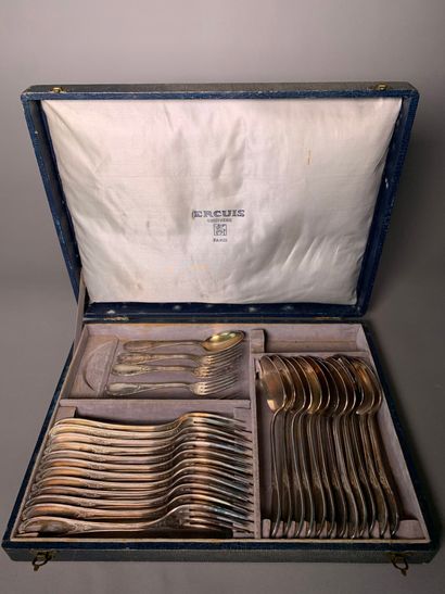 ERCUIS 
Partie de ménagère en métal argenté...