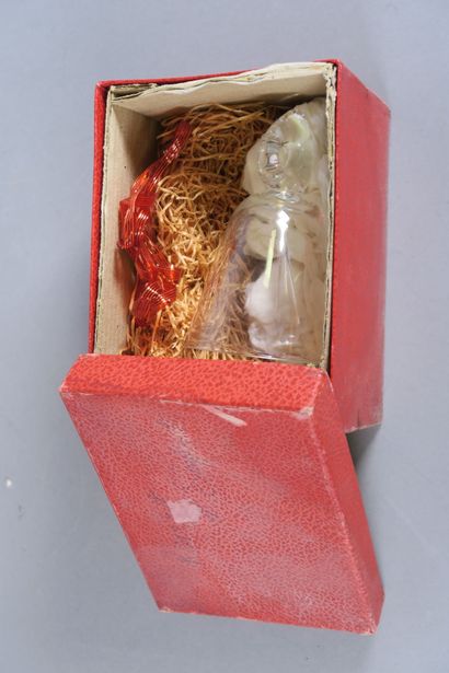 DAUM 
Clochette de table en cristal, porte...