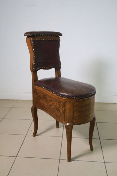 Chaise d'aisance en bois naturel reposant...