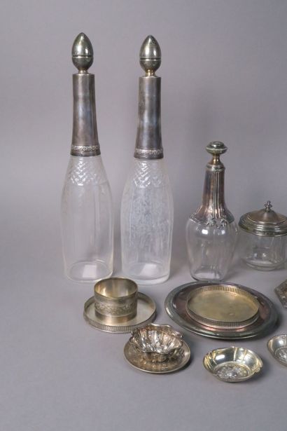 Lot de couverts en argent et métal argenté...