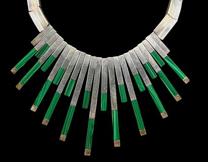 Collier en argent (800‰) à maillons articulés...