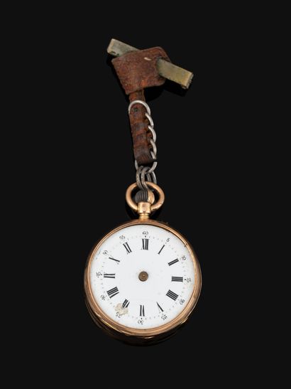 Montre de col en or jaune 18K (750‰) accidentée....