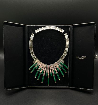 Collier en argent (800‰) à maillons articulés...