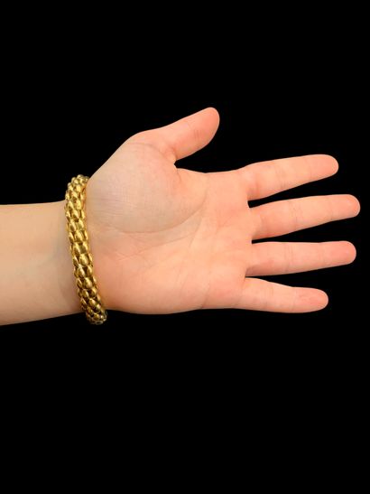 Bracelet Jonc semi rigide ouvert croisé en...