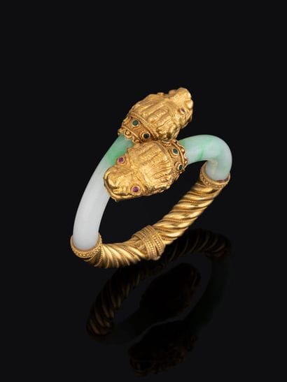 Bracelet Jonc ouvert semi rigide sur charnière...