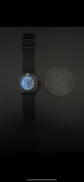 S.T. DUPONT
Montre GMT en acier noirci, édition...