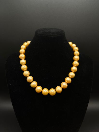 Collier d'importantes perles de culture 
