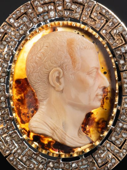 Broche ovale en or jaune 14K (585‰), épingle...