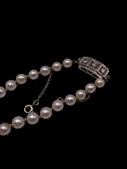 Collier de perles de culture en chute (diamètres...