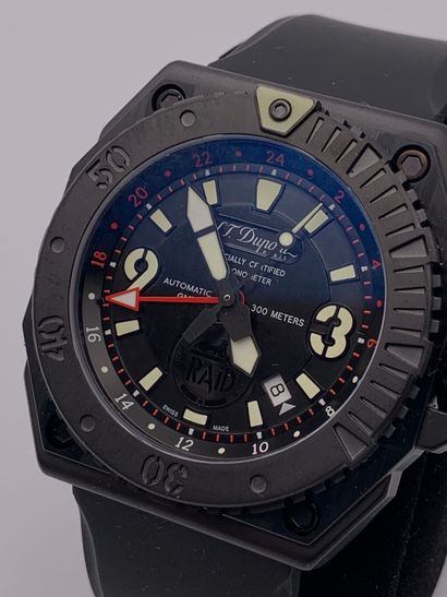 S.T. DUPONT
Montre GMT en acier noirci, édition...