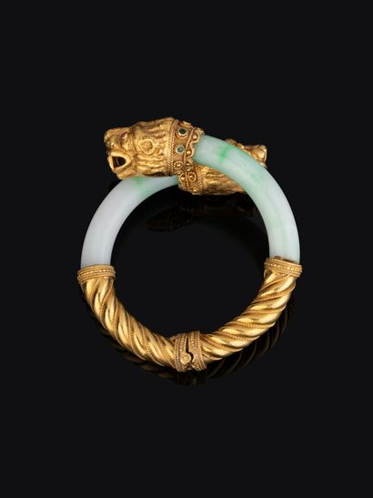 Bracelet Jonc ouvert semi rigide sur charnière...