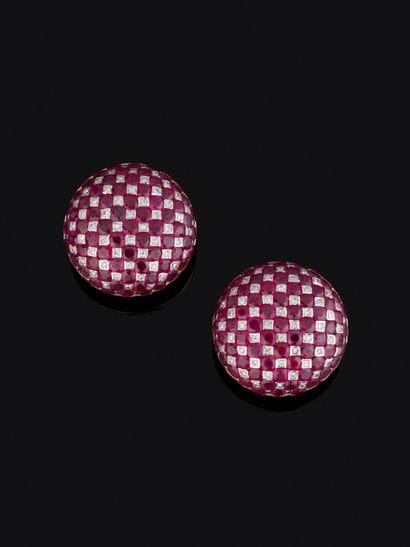 Paire de clips d'oreilles en or jaune 18K...