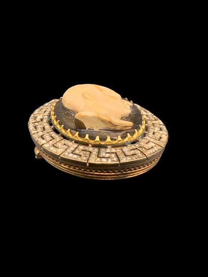 Broche ovale en or jaune 14K (585‰), épingle...