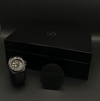 S.T. DUPONT
Montre GMT en acier noirci, édition...